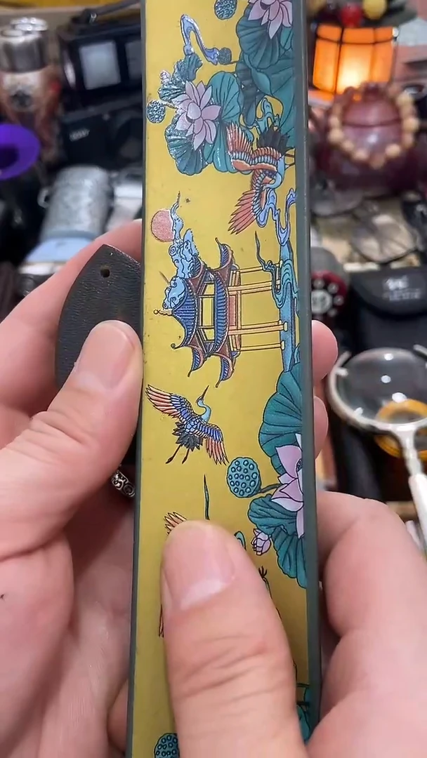 瓷片闪购商品  如图所示