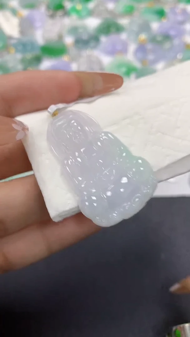 颈饰18K金镶嵌翡翠a货假一赔三支持复检百元上9元证书费自理