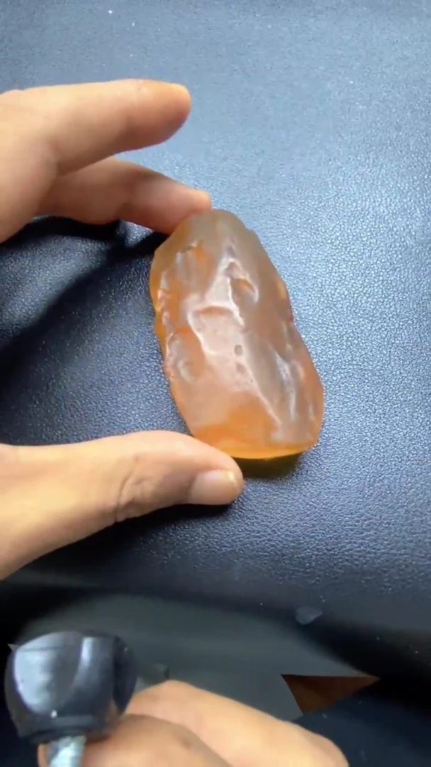 未镶嵌定制琥珀J****爸2200