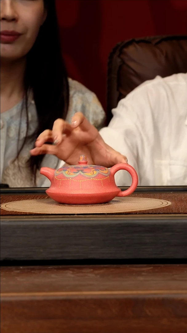宜兴紫砂WJ 豆红段 平湖秋月
