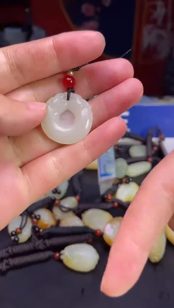 颈饰未镶嵌和田玉123