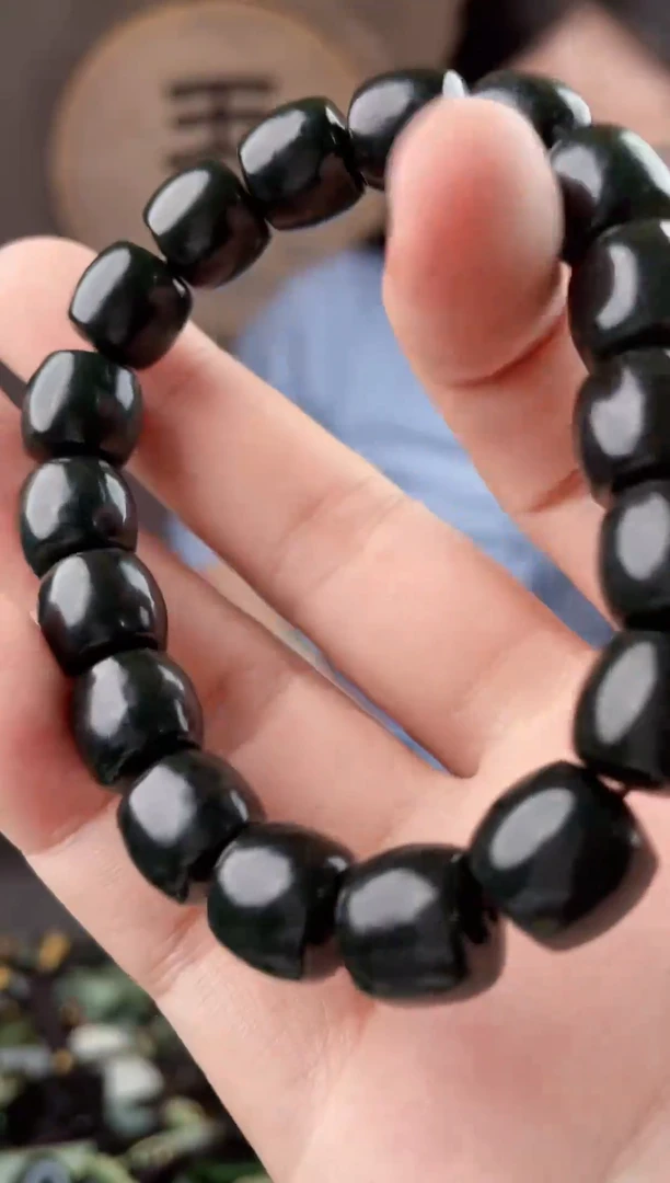 颈饰未镶嵌和田玉拍一发一，多样性发货