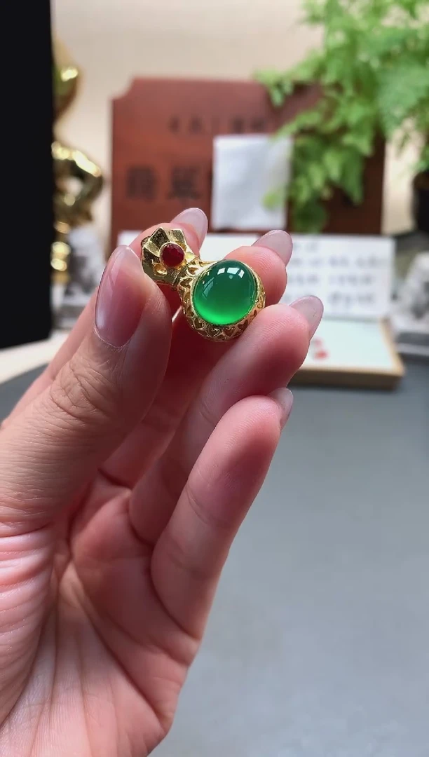 玛瑙/玉髓颈饰合金吊坠