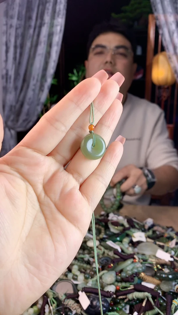 【闪购商品】和田玉挂件未镶嵌多样性发货拍一发一