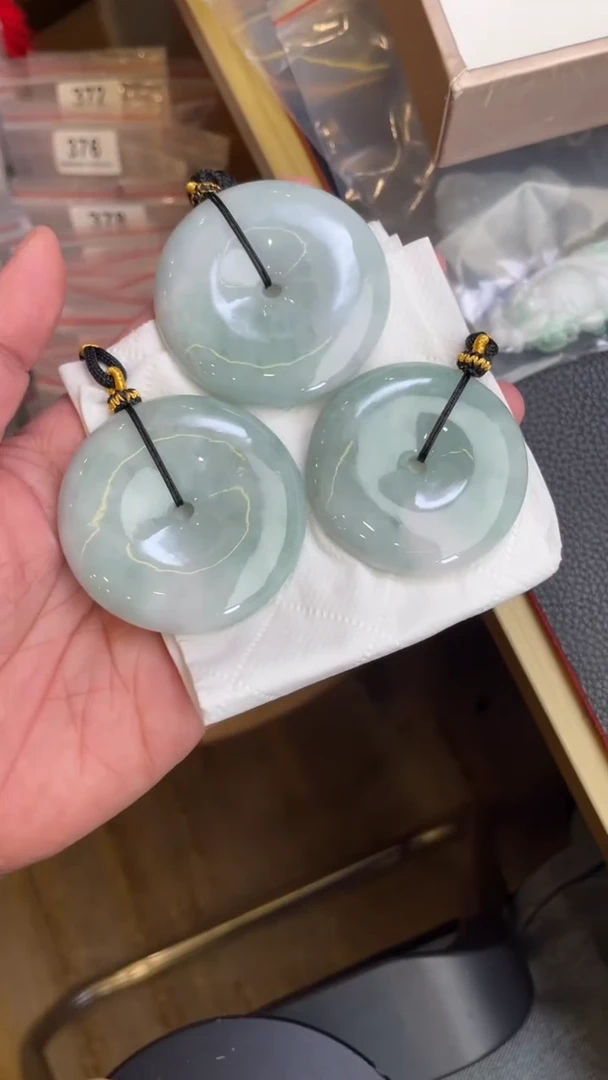 颈饰未镶嵌翡翠天然缅甸翡翠A货多样性发一平安扣411