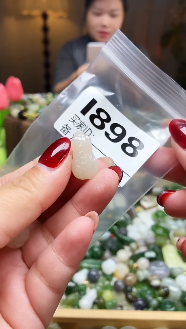 颈饰未镶嵌和田玉拍一发一