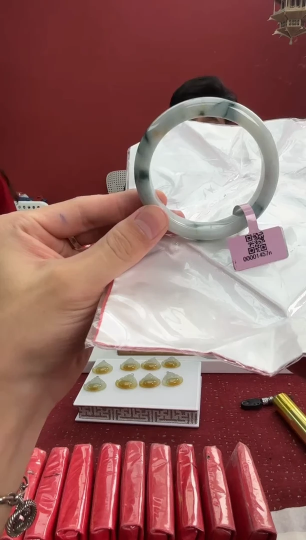 翡翠手镯未镶嵌4手镯