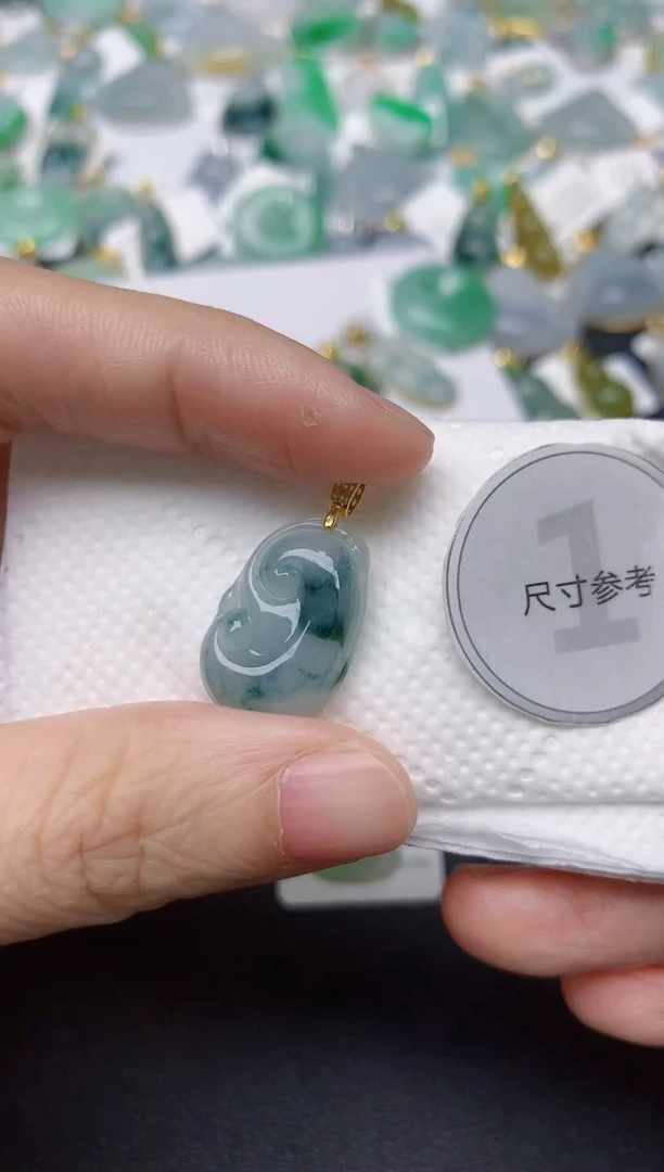 颈饰未镶嵌翡翠天然缅甸A货翡翠