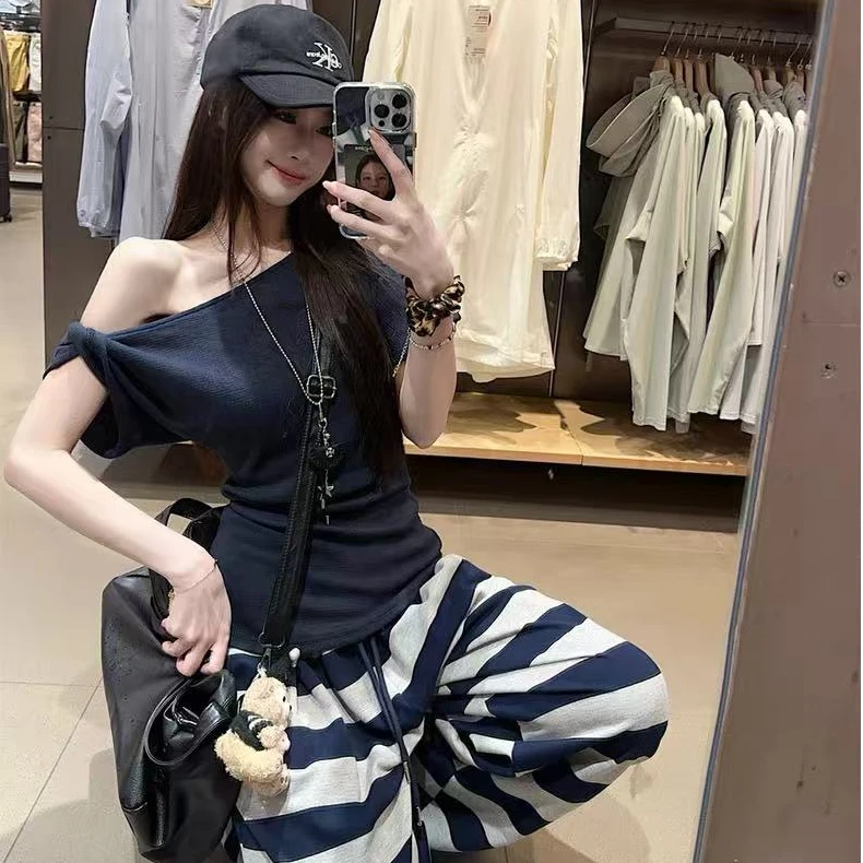 （春春上新）慵懒休闲套装短袖圆领修身T恤女装夏季+高腰拖地条纹裤