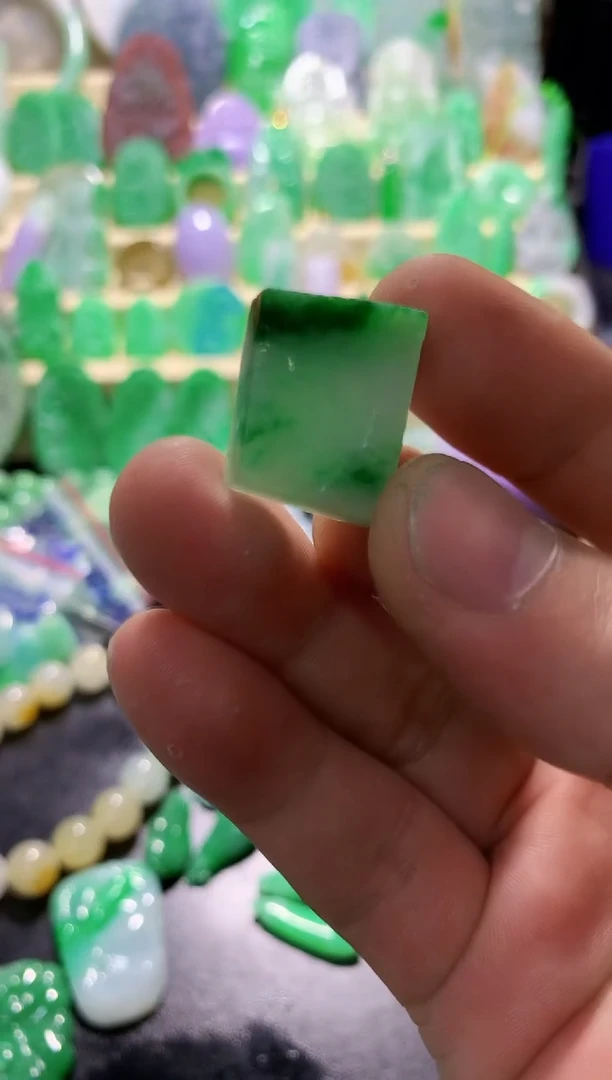 未镶嵌定制翡翠挂件