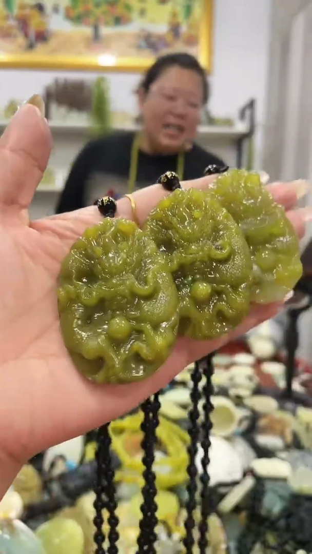 岫玉未镶嵌吊坠多样性发货其中发一件