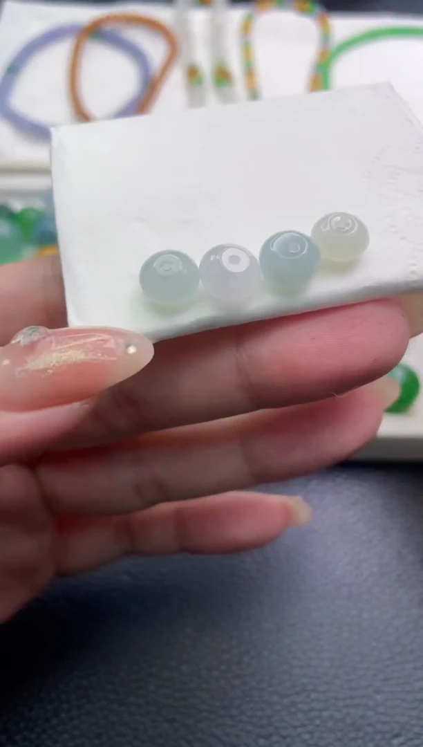 定制翡翠未镶嵌徐*珠子