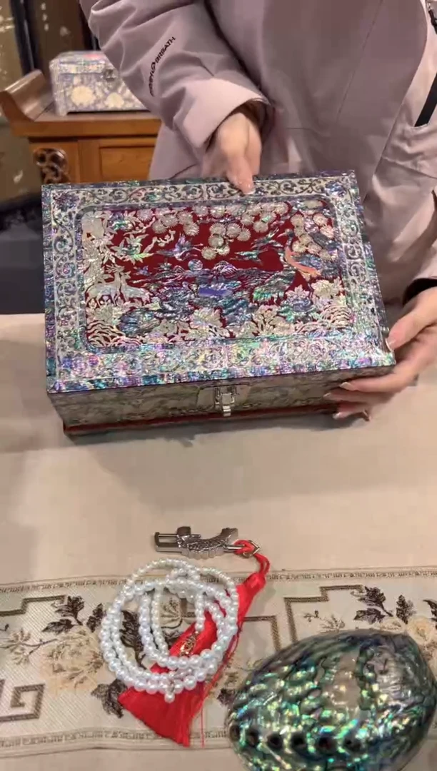 【闪购商品】鱼锁全贝底弘贝雅螺钿漆器文化馆