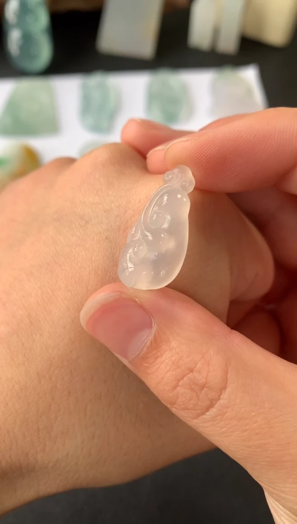 【闪购商品】定制翡翠未镶嵌翡翠