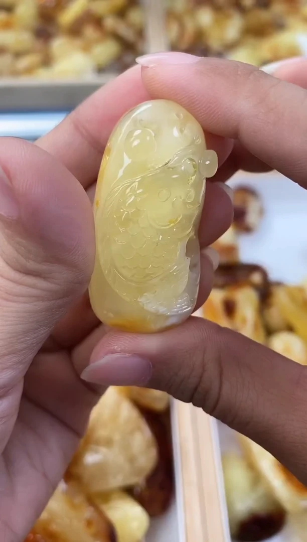 未镶嵌琥珀裸石天然琥珀蜜蜡