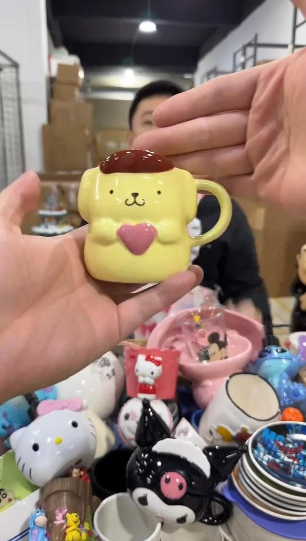 瓷片布丁狗抱爱心一口杯