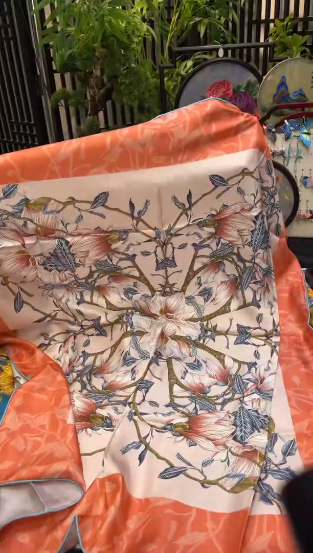 织绣?***奶非遗手工苏绣饰品