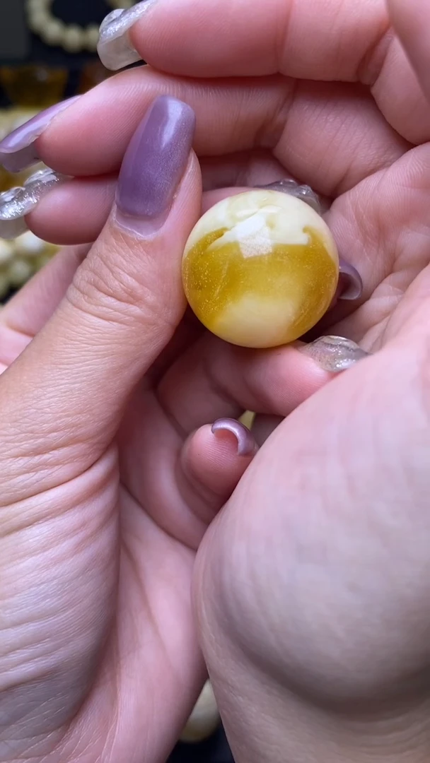 【闪购商品】琥珀裸石未镶嵌葵. 10