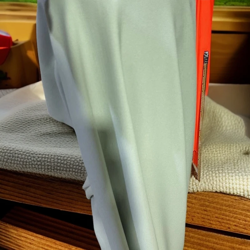 豆青色针织TR罗马面料链接