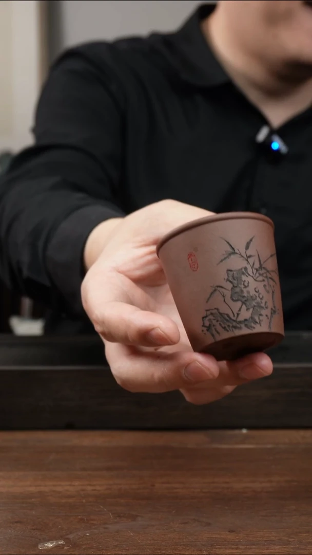 茶杯紫砂紫泥新款竹子刻绘小主人杯 ！
