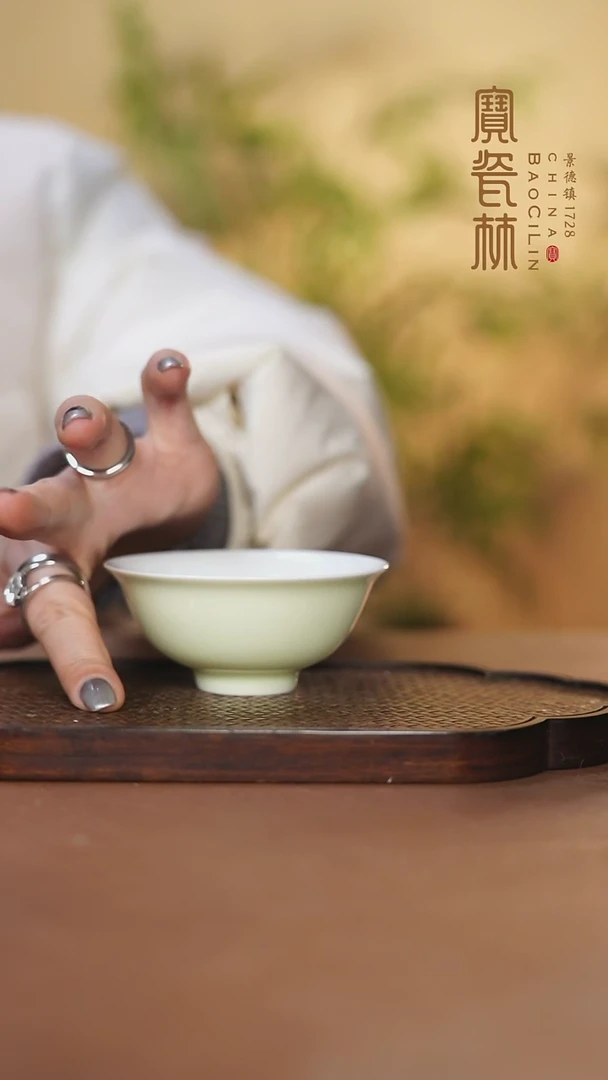 【闪购商品】宝瓷林花神杯天青