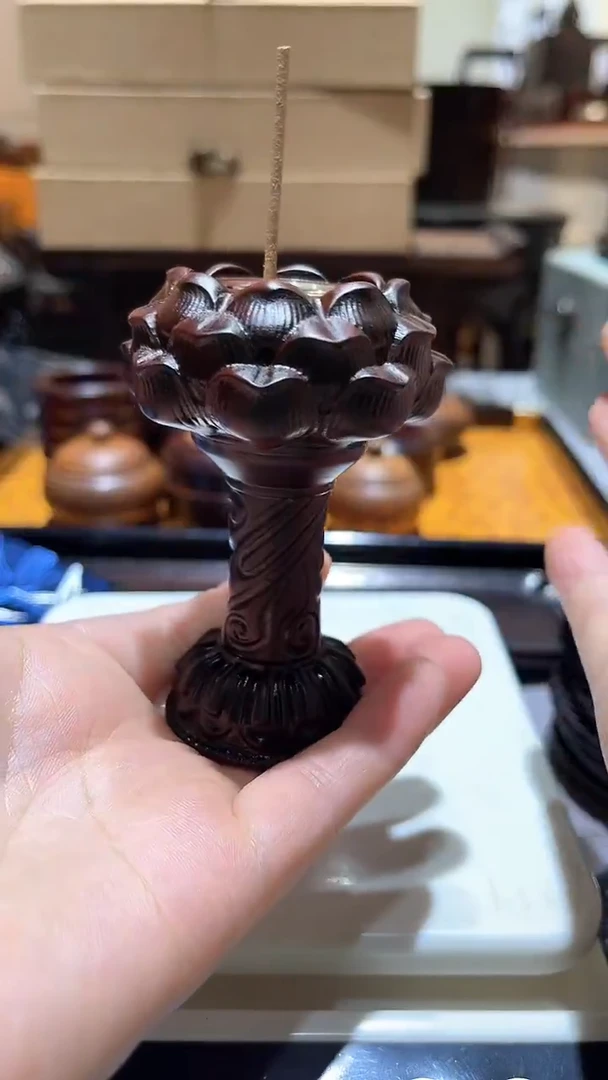 木精品木雕精工细作