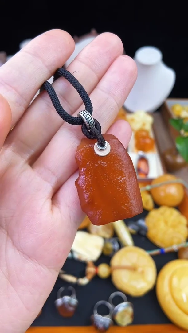 琥珀未镶嵌珠宝奇石柒月