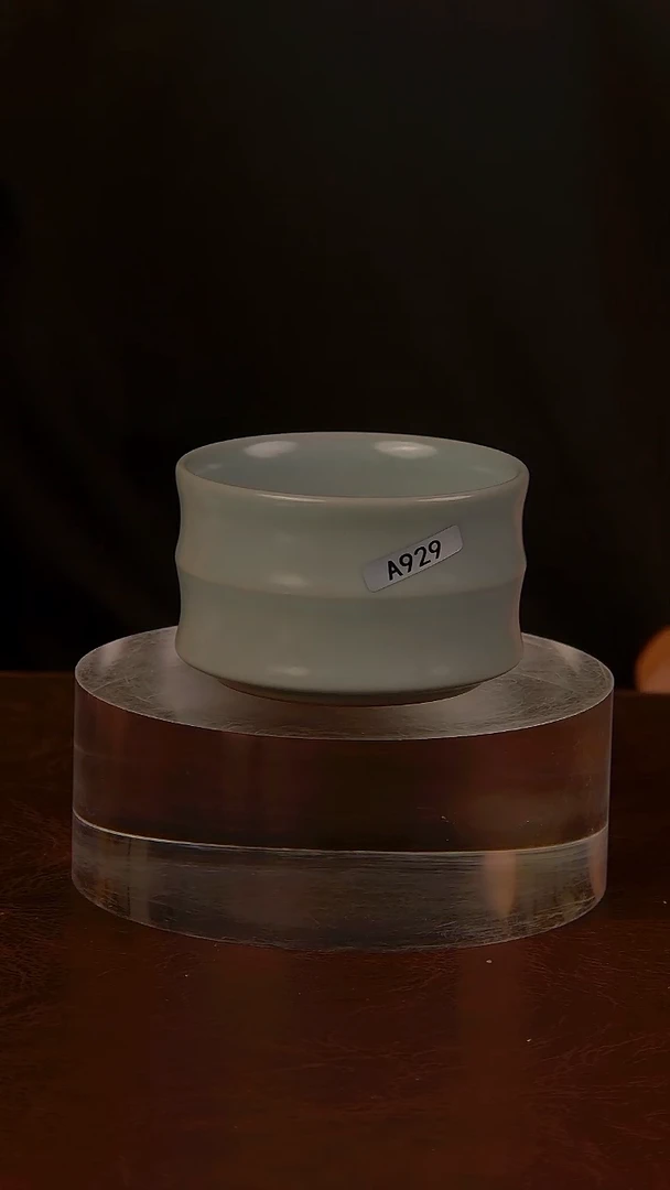 瓷片清汝929........