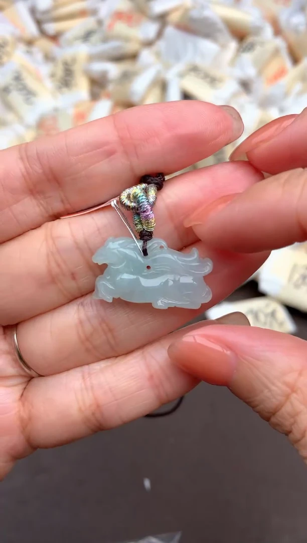 未镶嵌挂件翡翠一