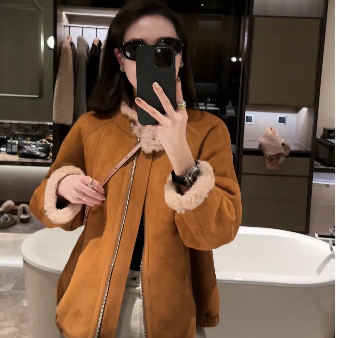 109.【米卡私服】原野焦糖皮毛一体保暖外套