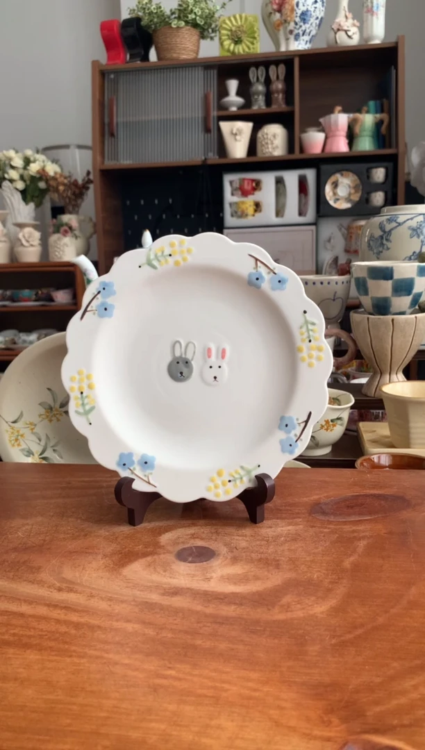 瓷【清仓价】兔子花瓣盘