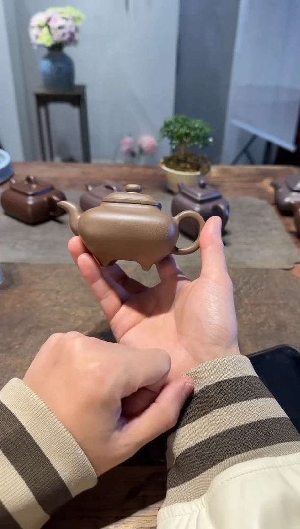 茶壶紫砂荣****?传炉 青灰老段