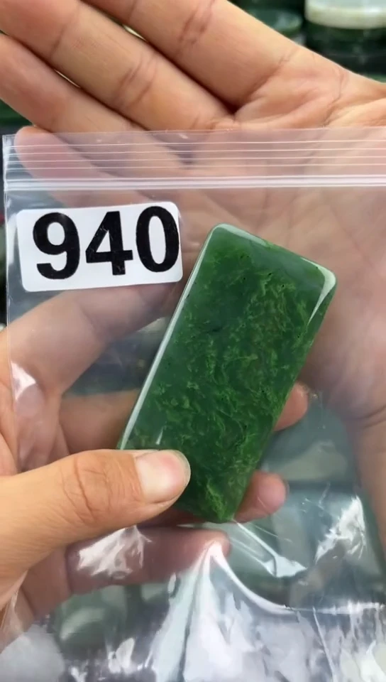 和田玉未镶嵌珠宝半成品牌子