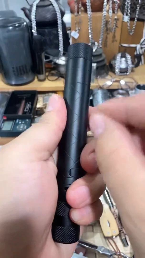 瓷片闪购商品  如图所示