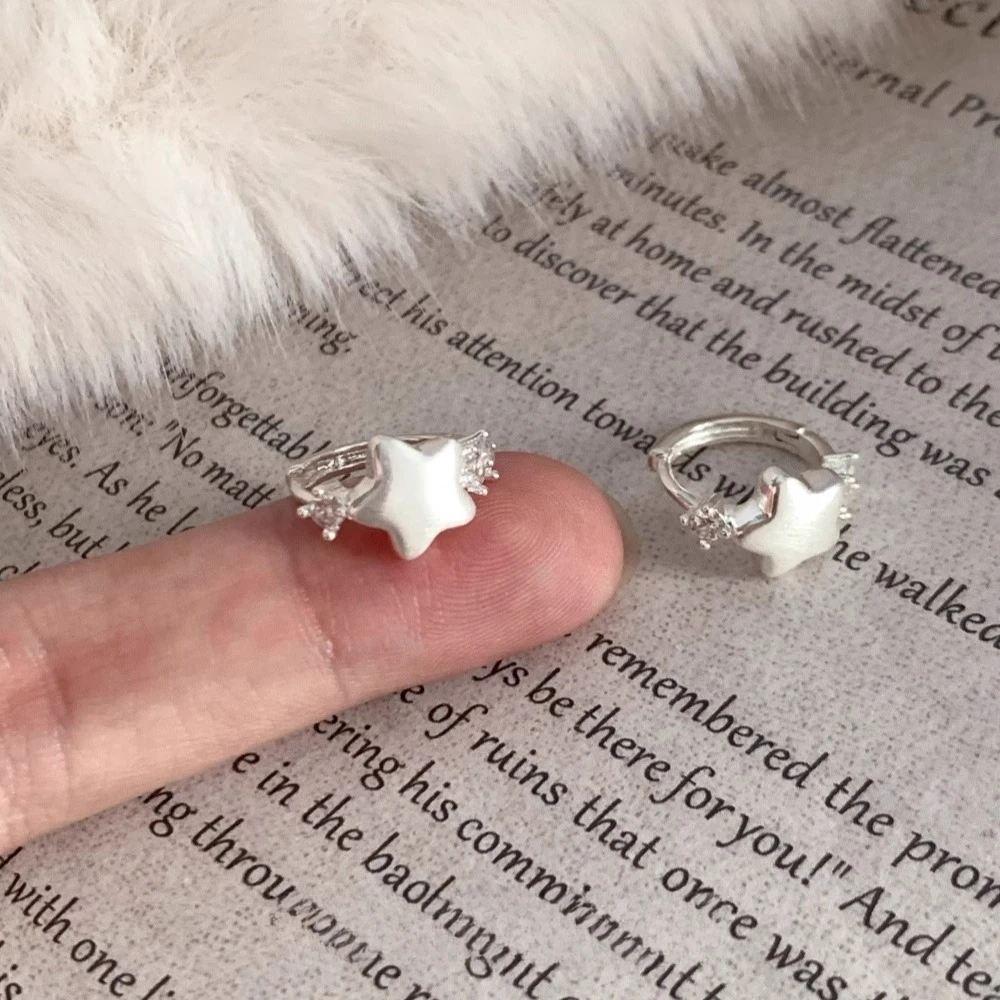 铜合金耳饰 磨砂星星耳圈五角星耳钉高级感气质百搭银色女耳饰夏