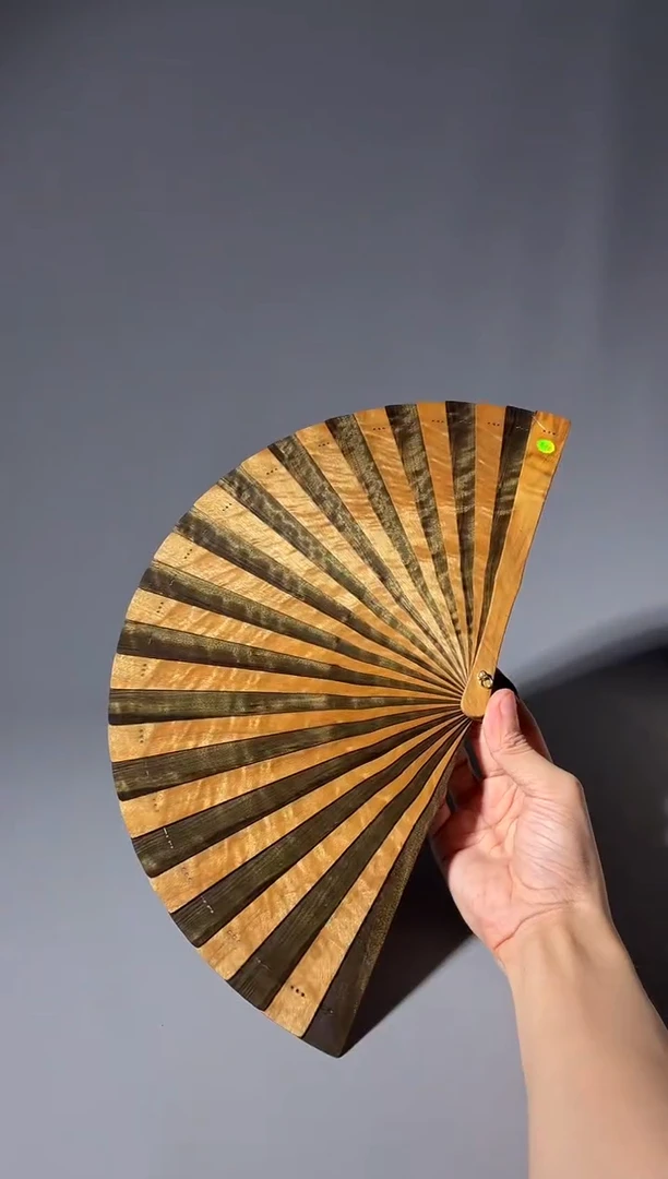 其他楠木（金丝楠）用****7136号21cm小叶桢楠扇子
