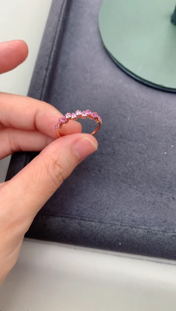 戒指彩色蓝宝石18K金镶嵌2ct彩蓝宝  BE