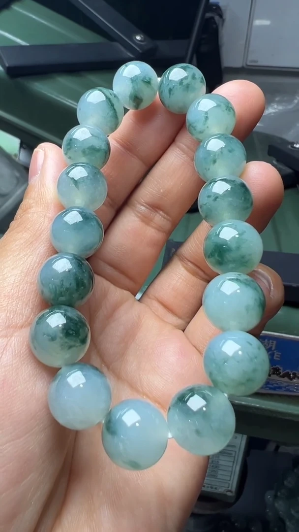 未镶嵌手串翡翠缅甸翡翠A货卡12.4左右
