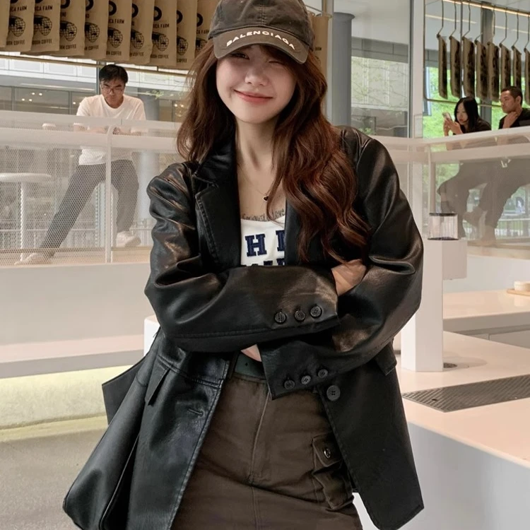 2025春秋新款设计高级感炸街复古黑色PU皮西装皮衣外套女宽松港风