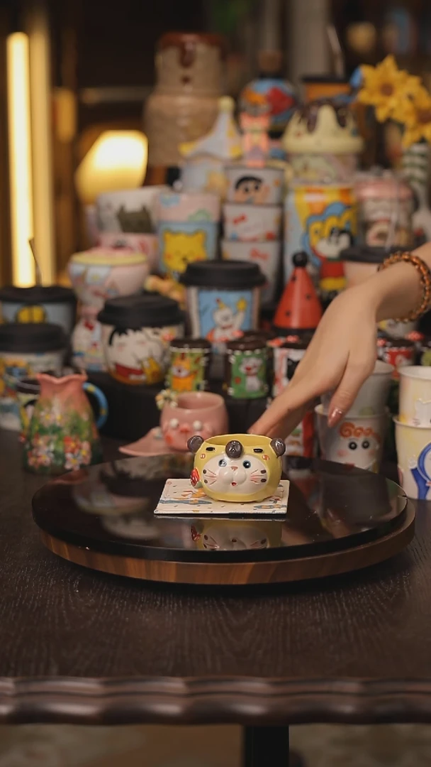 景德镇釉下彩绘设计师款式陶瓷