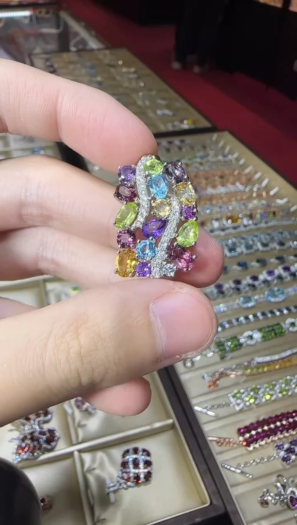 颈饰银S925镶嵌托帕石多彩宝石吊坠