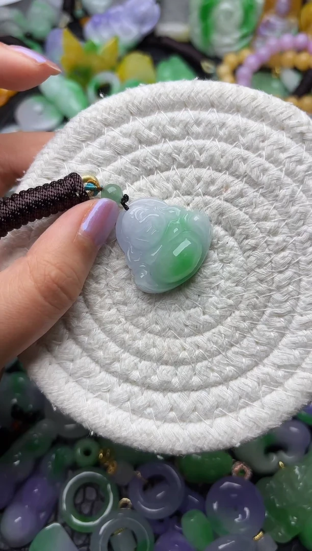 颈饰未镶嵌翡翠缅甸翡翠吊坠