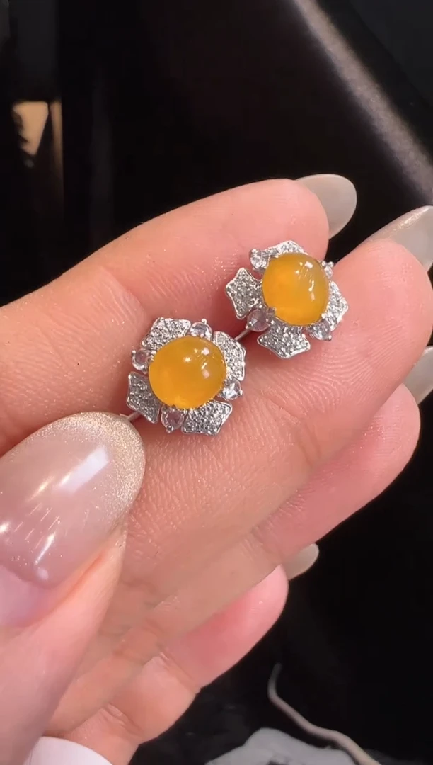 【闪购商品】翡翠耳饰18K金镶嵌耳钉
