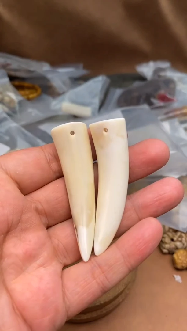 其他牛骨杂件392-瑕疵牙牙吊坠