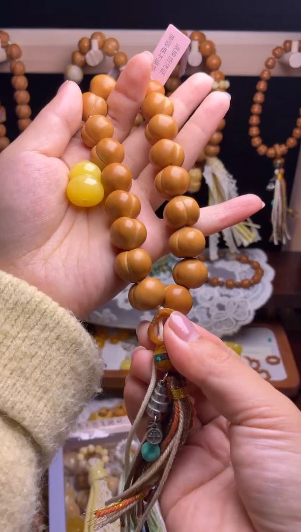 吊坠猴头核桃小**。全品原皮泡芙俏色葫芦穿串上藏式流苏