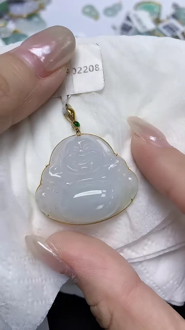 翡翠18K金镶嵌颈饰天然缅甸翡翠A货