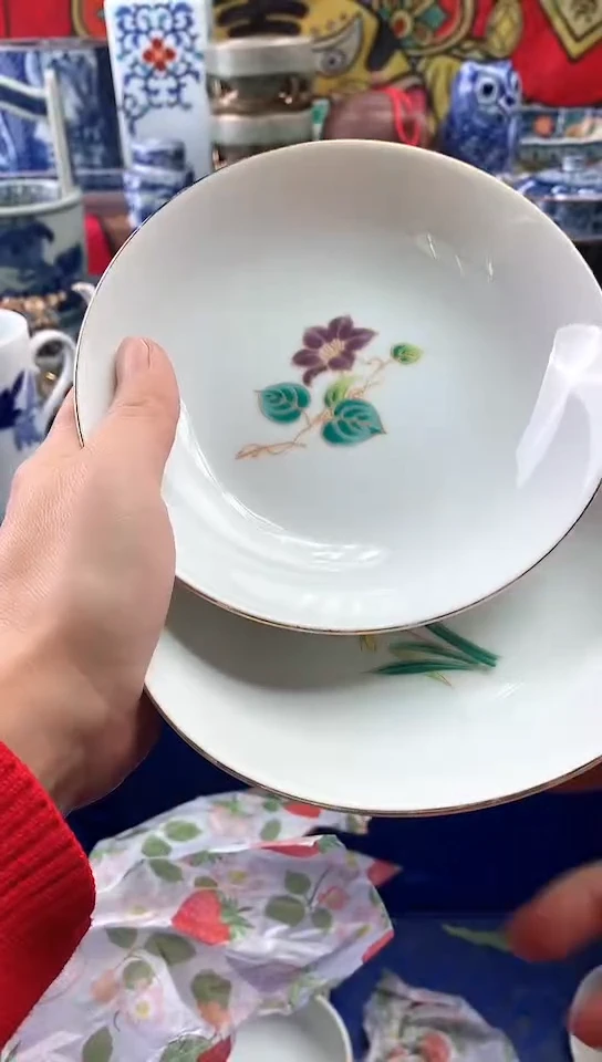 G****i精美瓷器满18包邮123