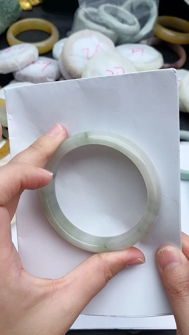 未镶嵌手镯石英质玉133+58/59