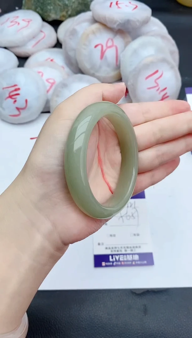 未镶嵌手镯石英质玉121+56/57