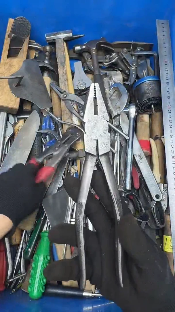 用****9五金工具钳子剪子等30